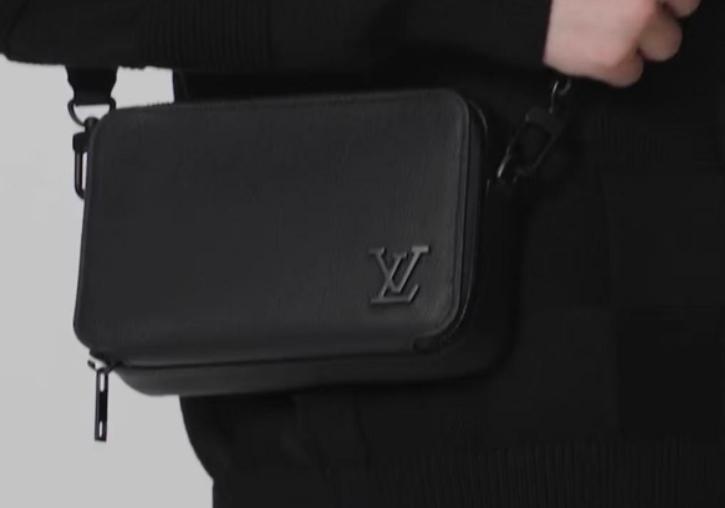 Louis Vuitton Men's Bag