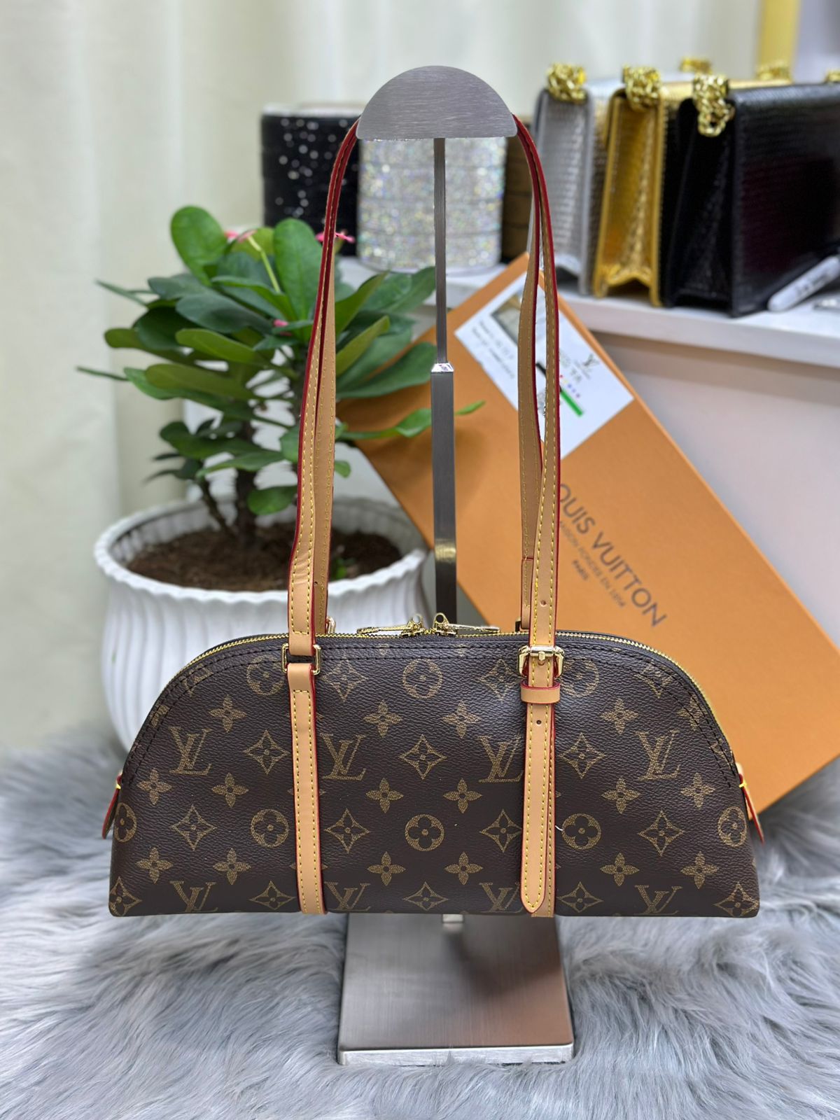Lovis Vutton Women's Bags - Aone Brands Dubai