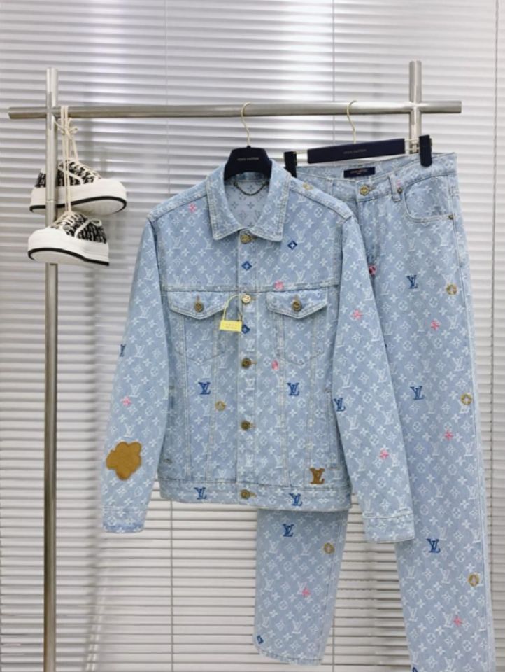 lovis Vuitton men's dress