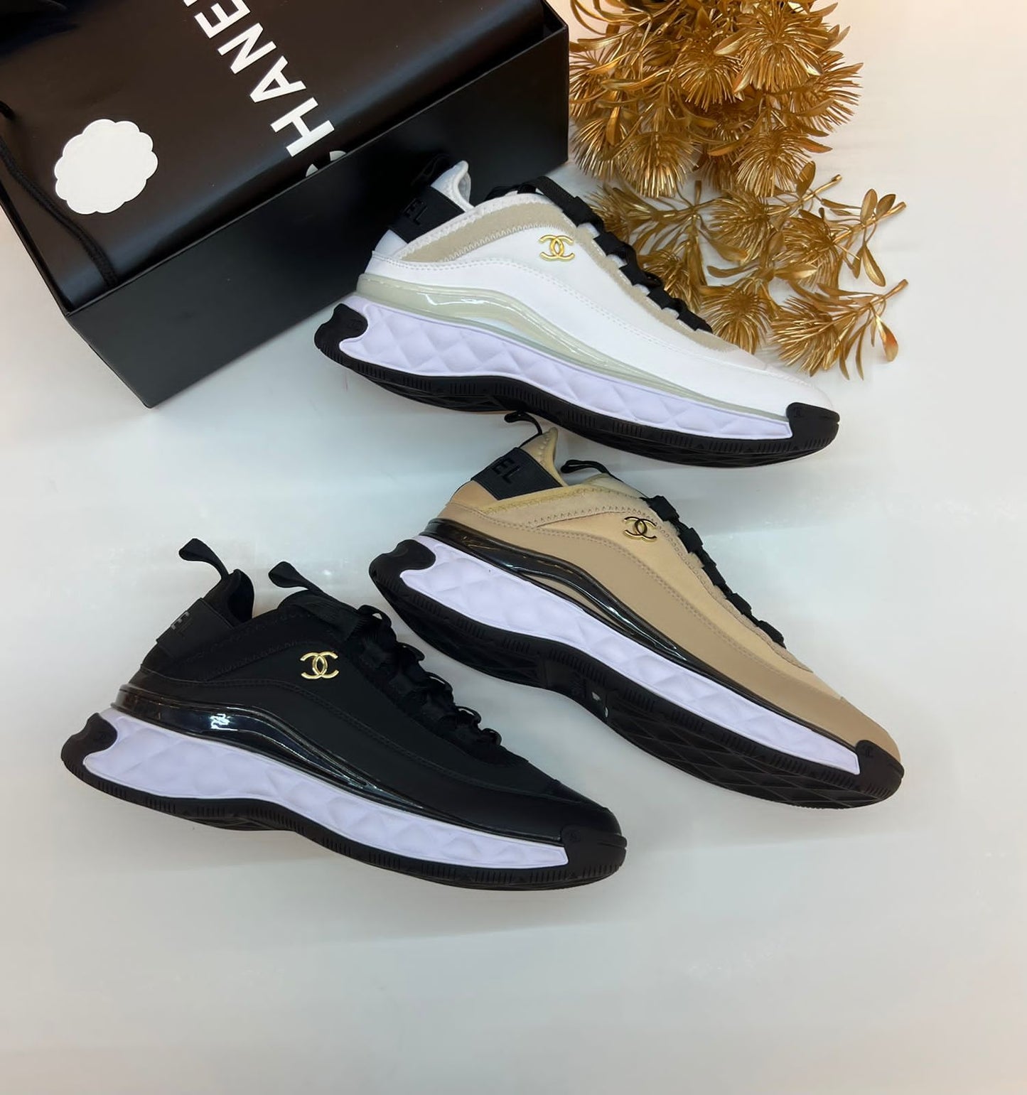 CHANEL Casual Sneakers
