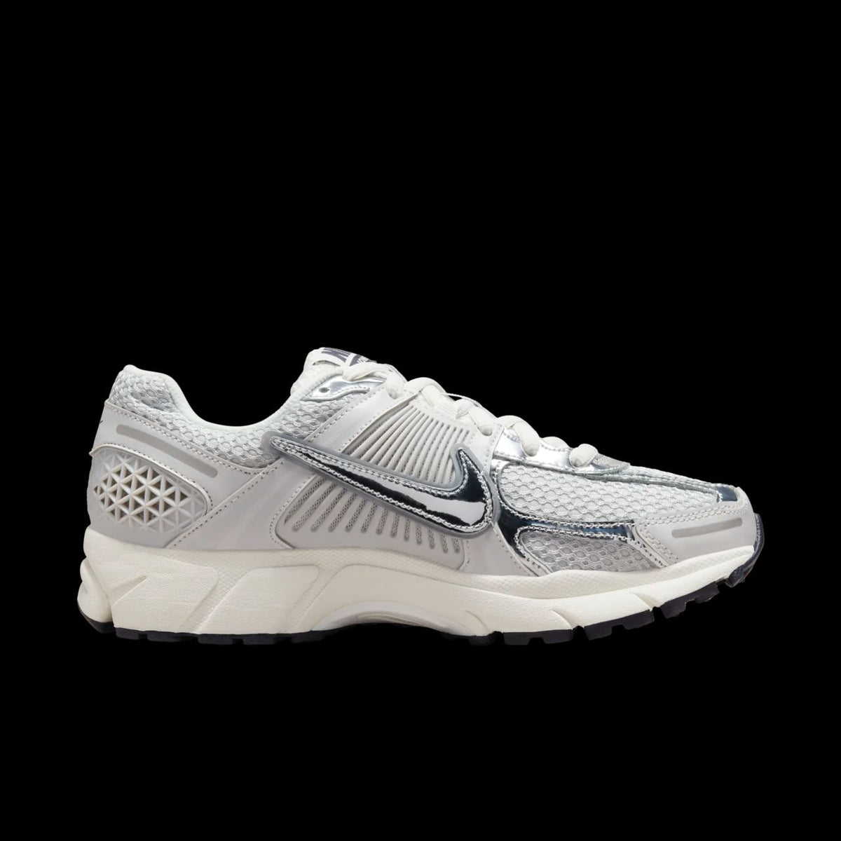 Nike Zoom Vomero 5 white and grey lifestyle sneakers