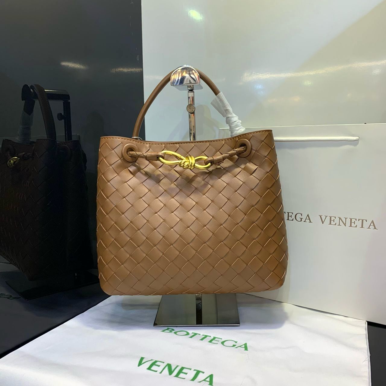 BOTTEGA VENETA Andiamo