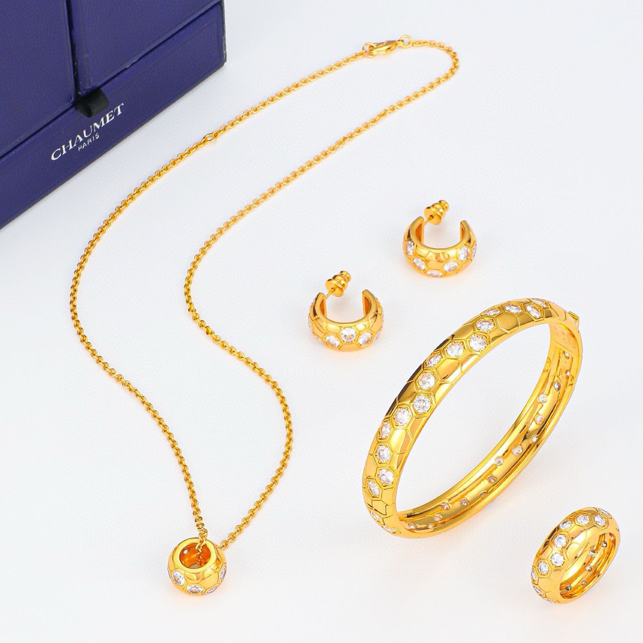 Chaumet Paris Women's Jewelry Set