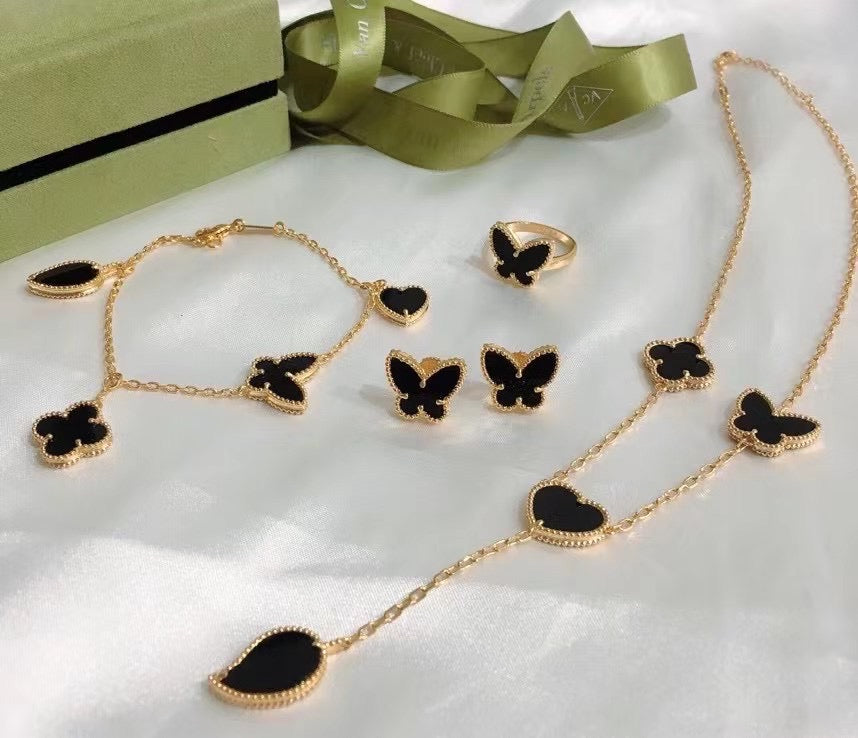 Van Clef Jewelry Set