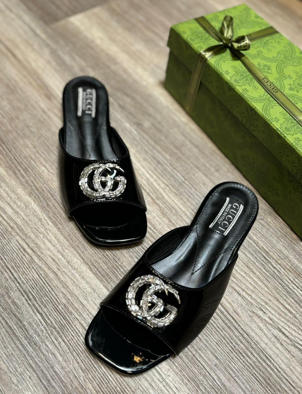 Gucci Women's Leather Flat Sandals