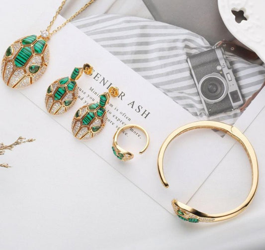 Bvlgair Women's Jewelry Set
