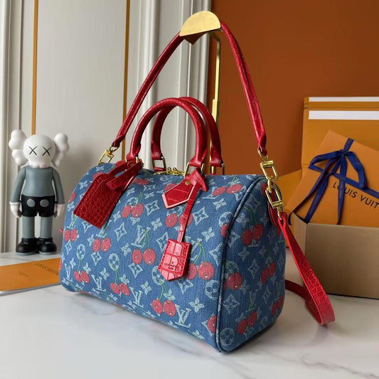 Louis Vuitton Women's Bag