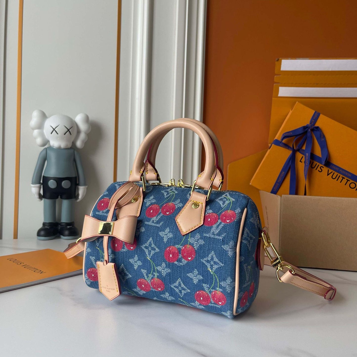 Louis Vuitton Women's Bag