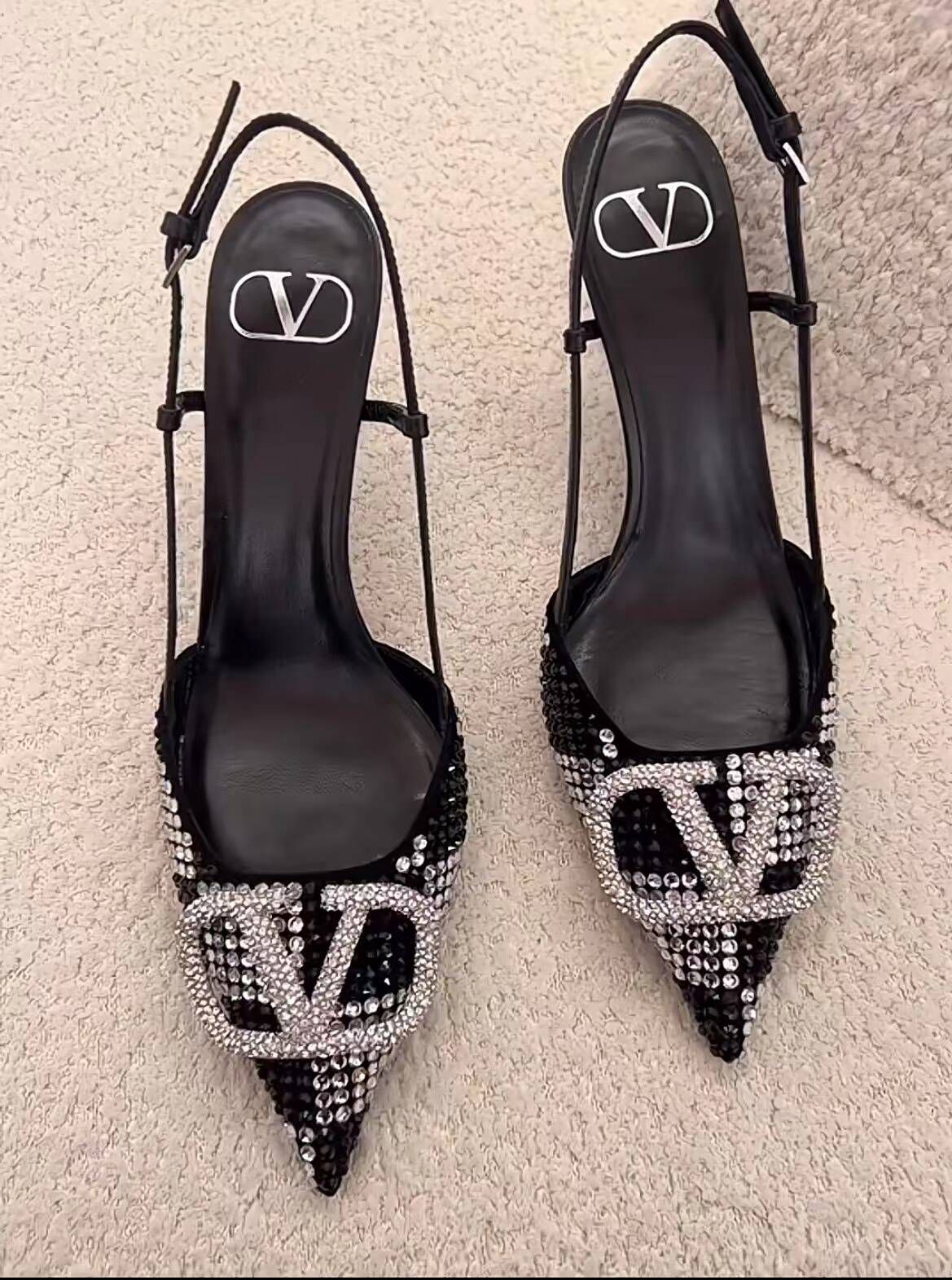 Women's Valentino Signature Crystal Embellished Pump