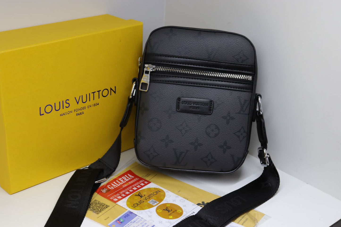 Louis Vuitton Men's Bag