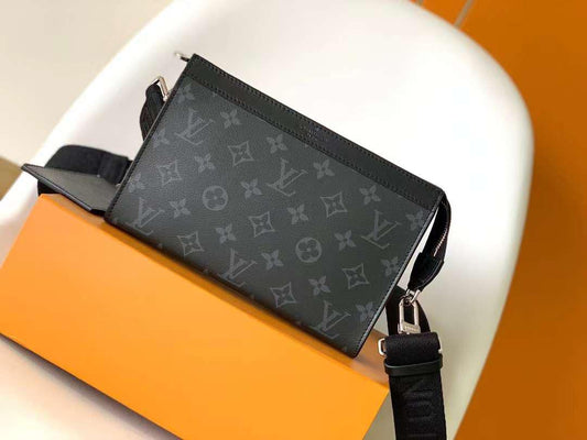 Louis Vuitton Men's Bag