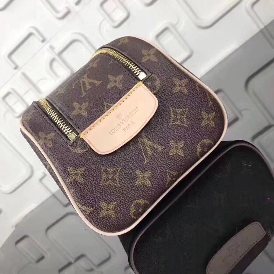 Louis Vuitton Men's Bag