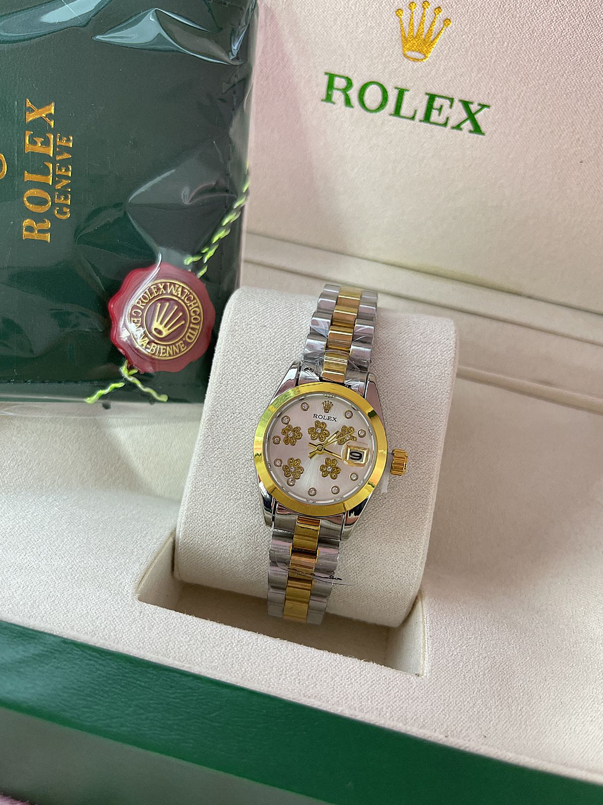 ROLEX DATEJUST - Aone Brands Dubai