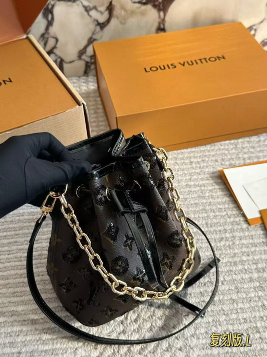 Louis Vuitton Women's Bag