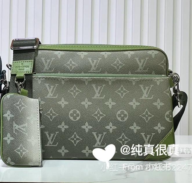 Louis Vuitton Men's Bag