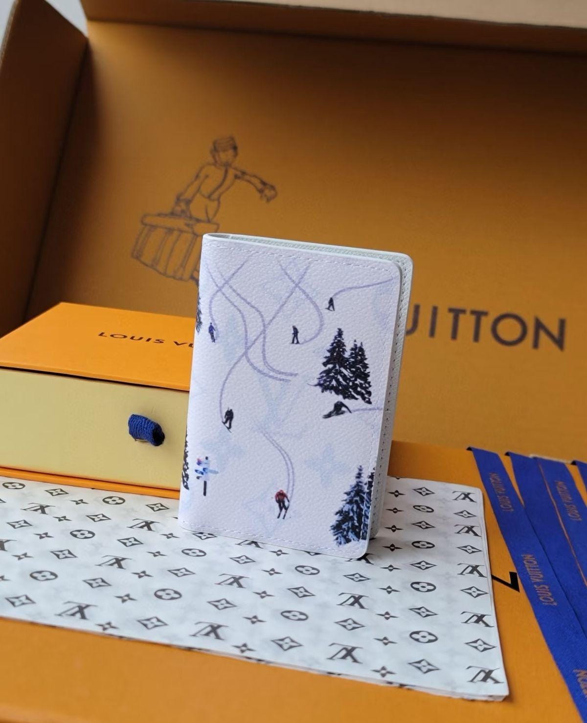 Louis Vuitton Men's Wallet - Aone Brands Dubai