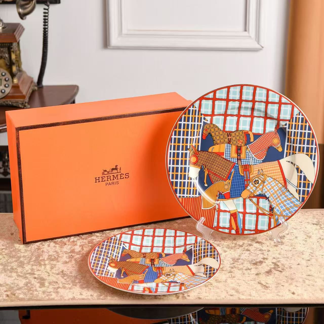 Hermes Single Plate Set
