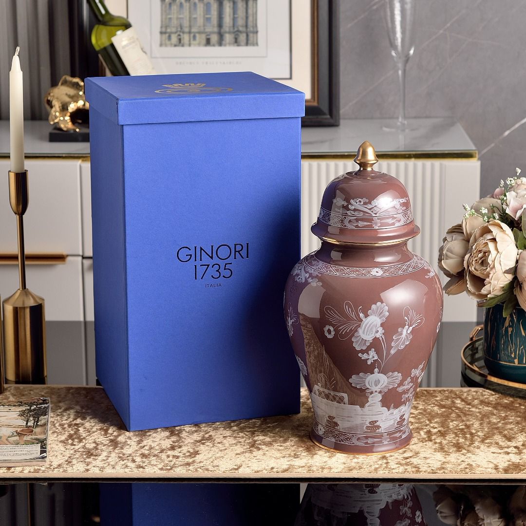 Ginori Vase