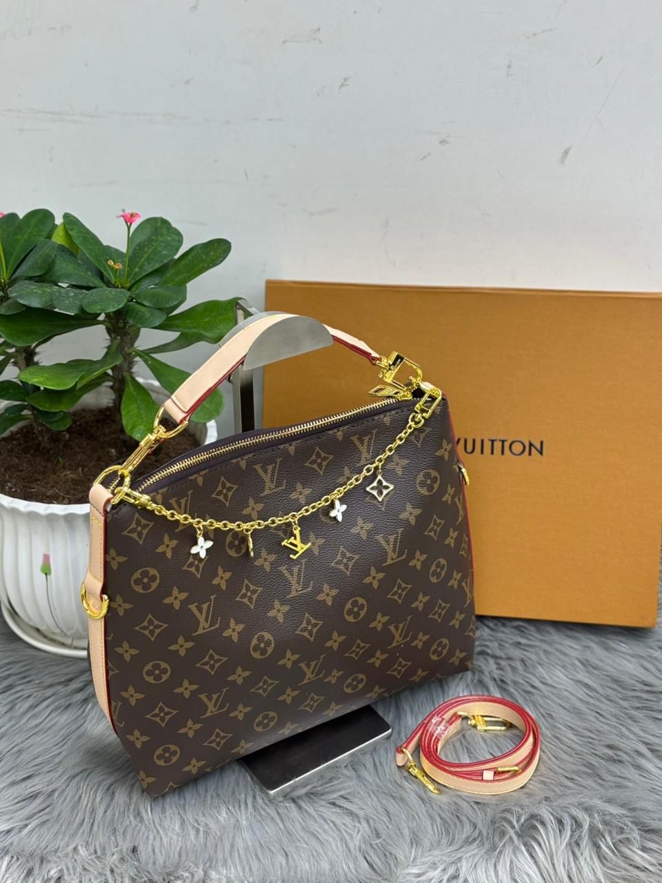 Lovis Vutton Women's Bags - Aone Brands Dubai