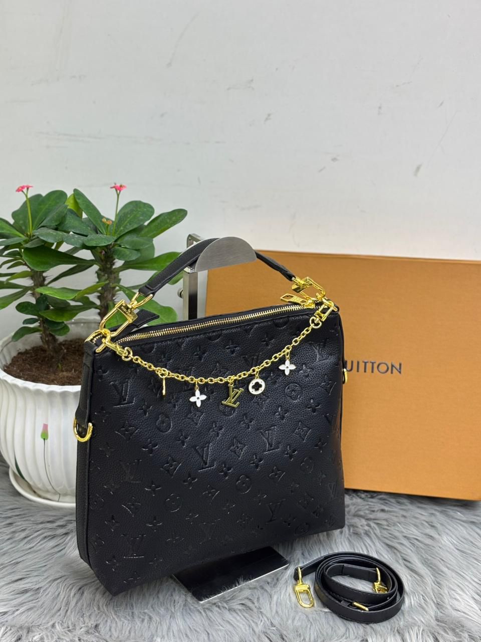 Lovis Vutton Women's Bags - Aone Brands Dubai