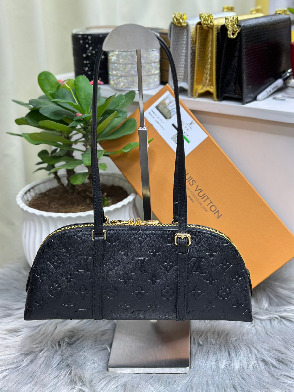 Lovis Vutton Women's Bags - Aone Brands Dubai