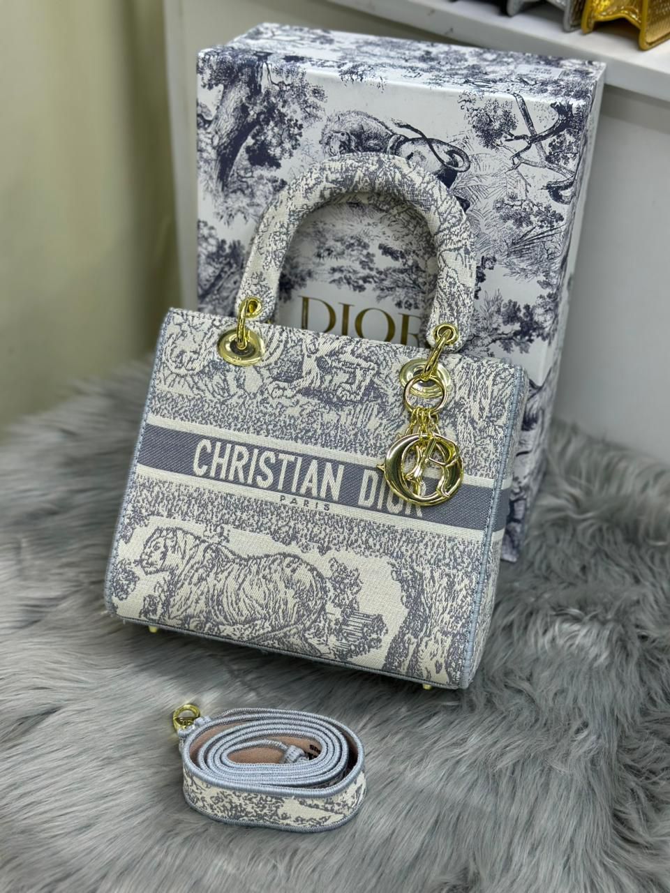 Dior Women's Bags - Aone Brands Dubai