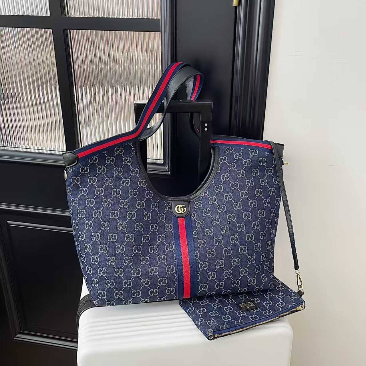 Gucci Women's Bag - Aone Brands Dubai