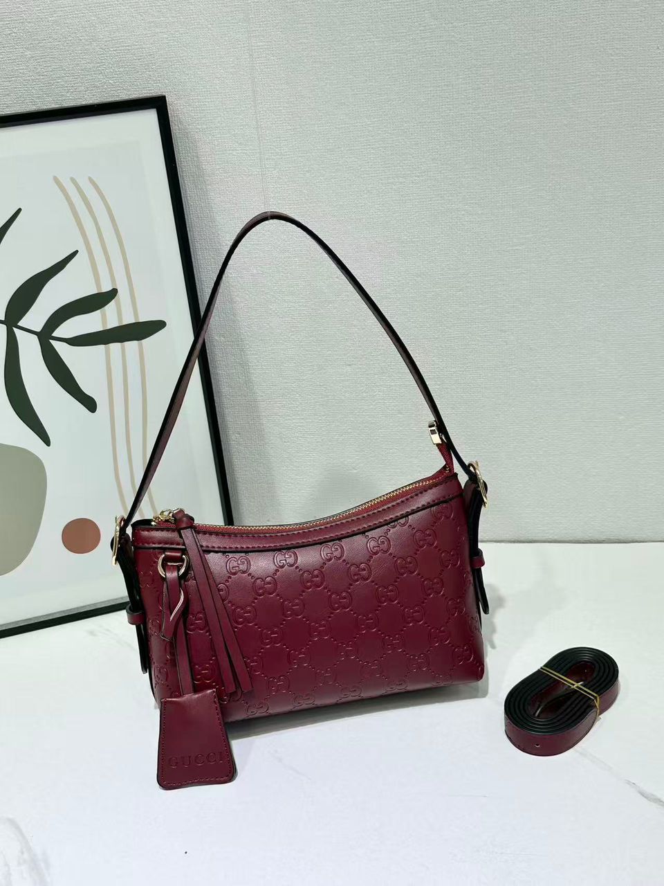 Gucci Women's Bag - Aone Brands Dubai