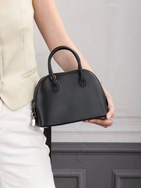Hermes Women's Bag - Aone Brands Dubai