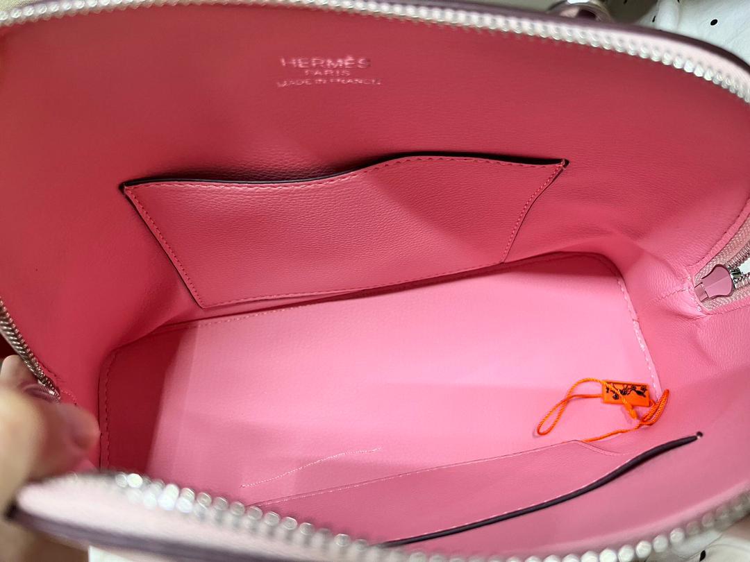 Hermes Women's Bag - Aone Brands Dubai