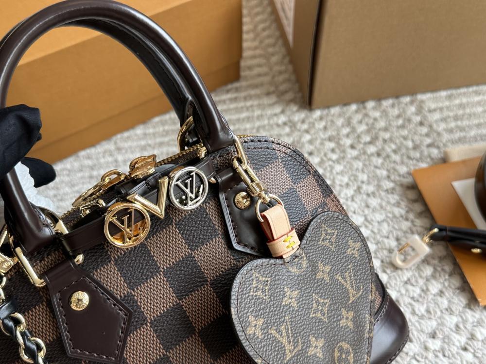Lovis Vutton Women's Bags - Aone Brands Dubai