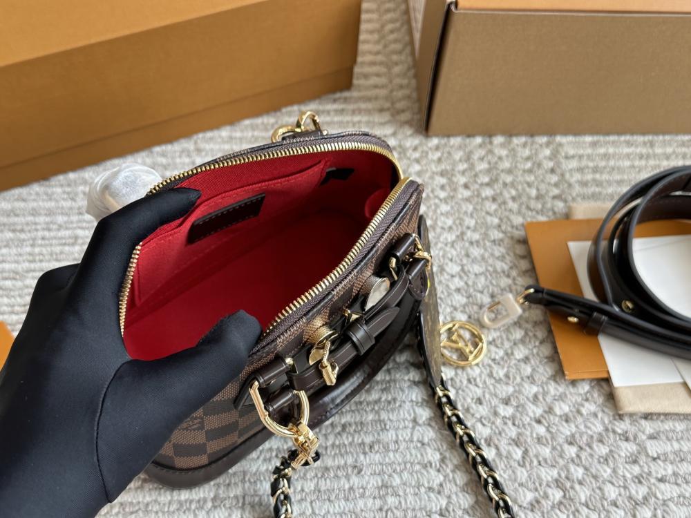 Lovis Vutton Women's Bags - Aone Brands Dubai