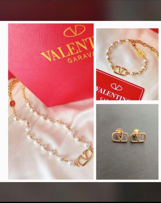 Valentino Full Set Neck Lace Braclet and Earrings