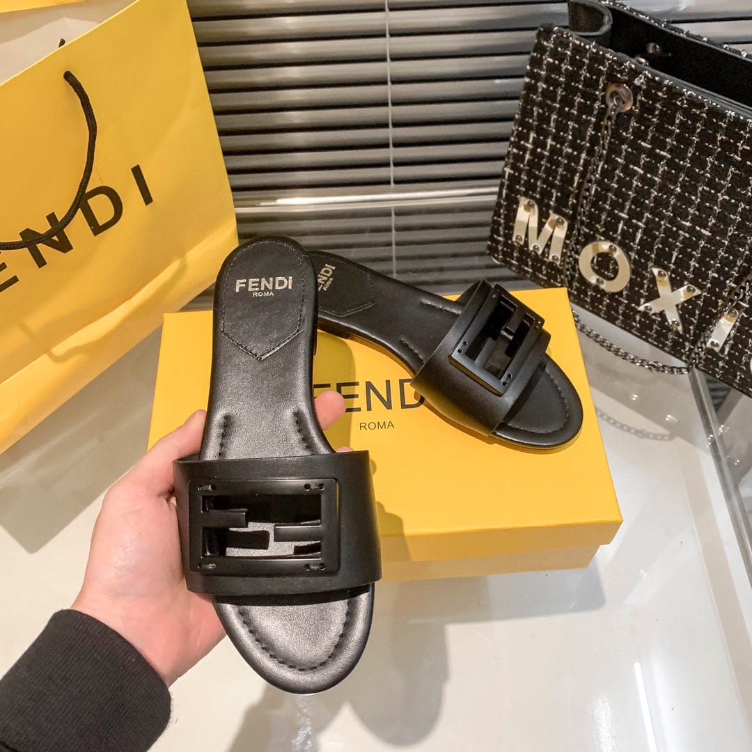 Fendi Women Signature Slippers - Aone Brands Dubai