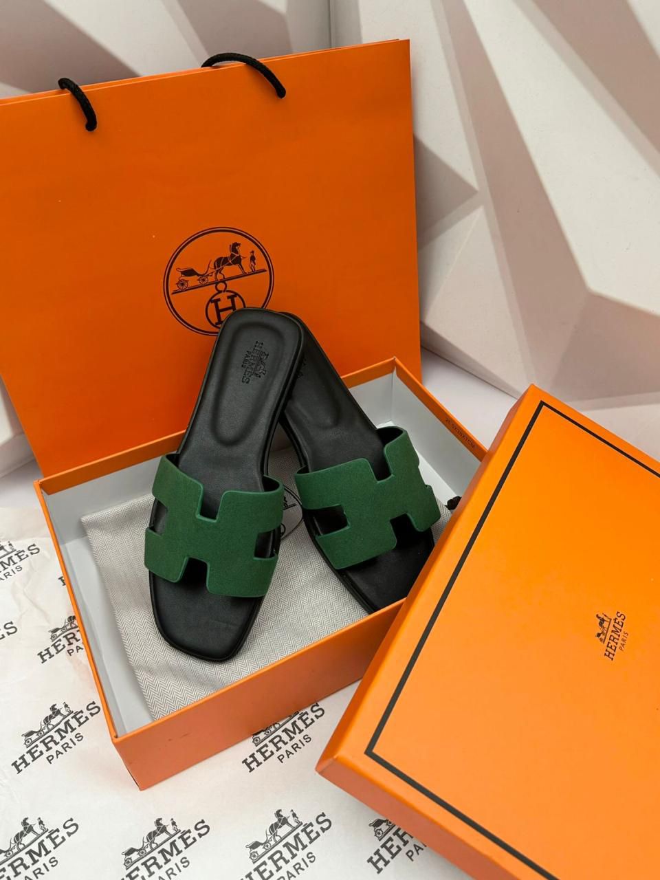 Hermes Oran Slides