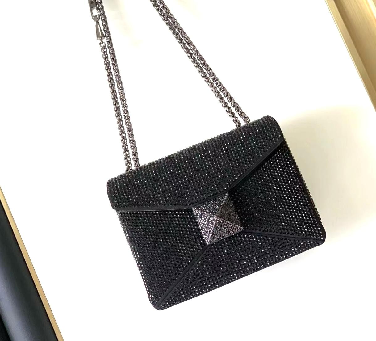 VALENTINO GARAVANI One Stud Bag