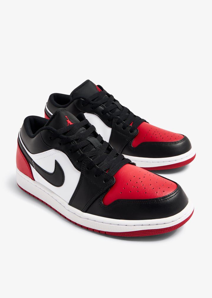 Angled view of Air Jordan 1 Low Bred Toe