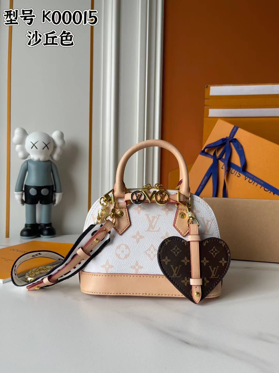 Louis Vuitton Women's Bag