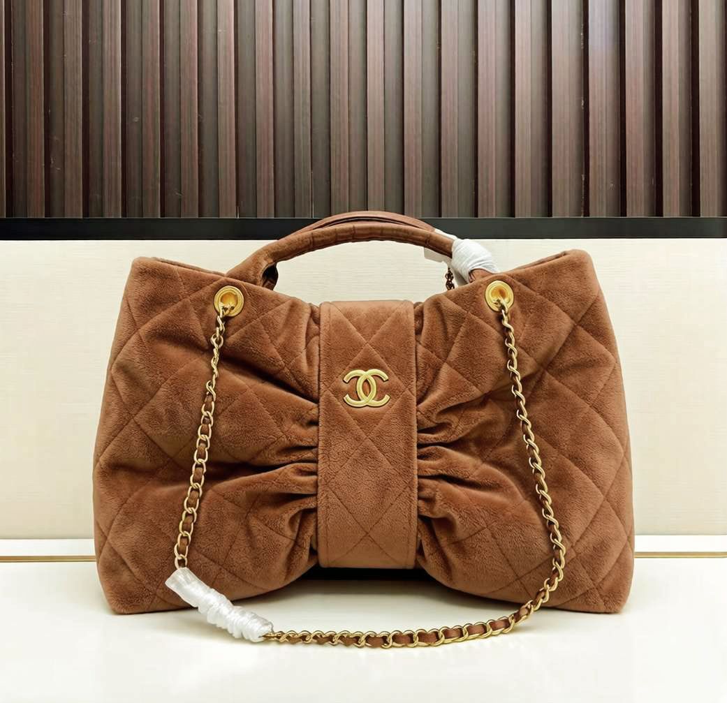 Brown quilted CC women's shoulder handbag