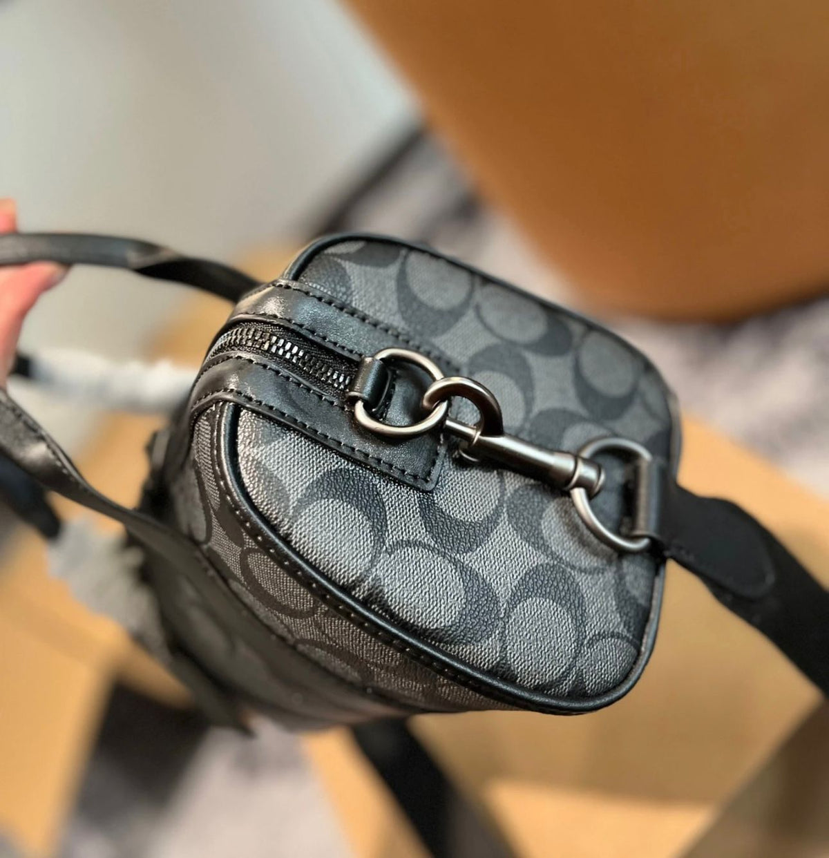 Top handle design of Coach style women's handbag