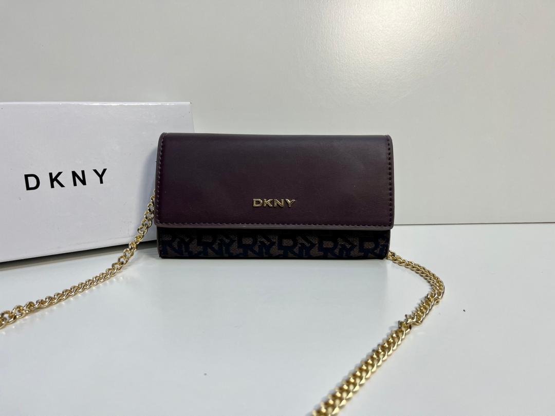 Burgundy DKNY women’s compact chain bag