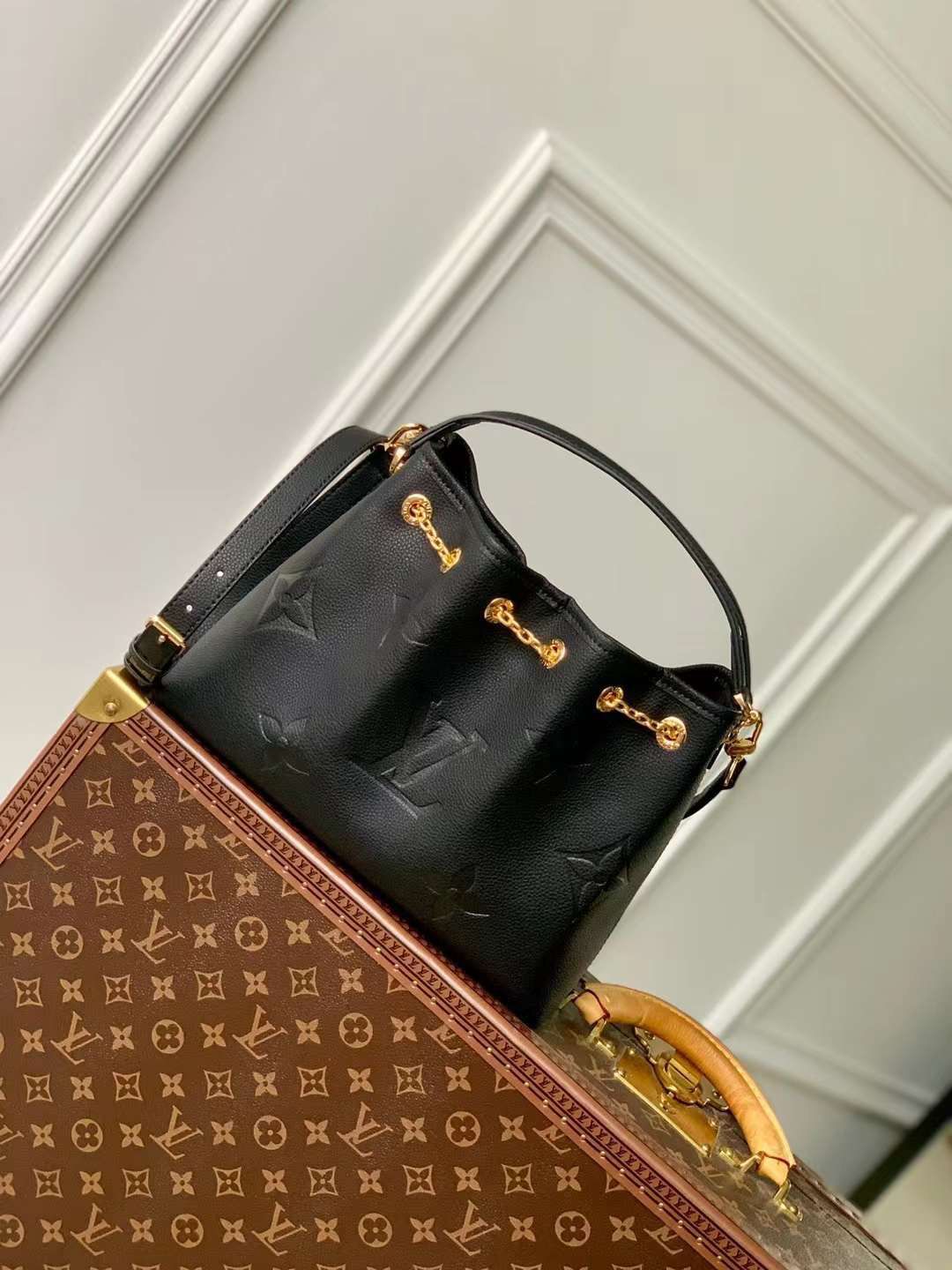 Louis Vuitton Women's Bag