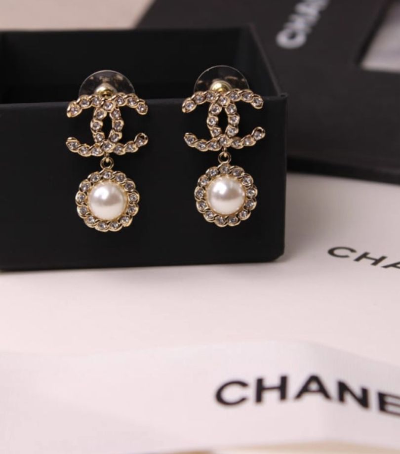 Chanel Women's jewelry