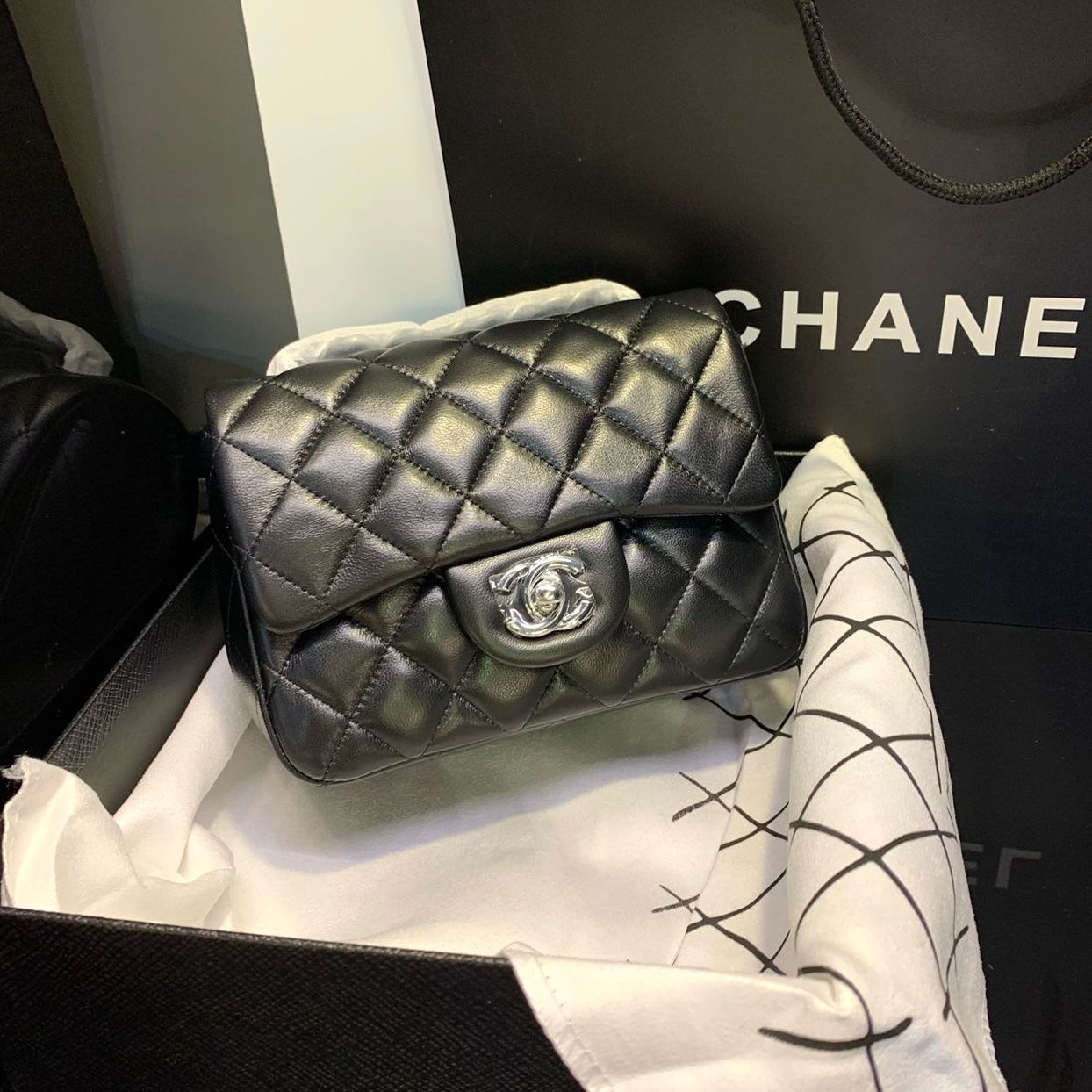 CHANEL Caviar Quilted Mini Rectangular Flap Burgundy