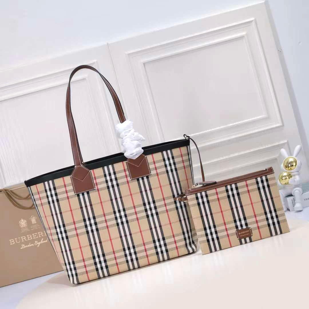 Burberry Women London Tote Bag