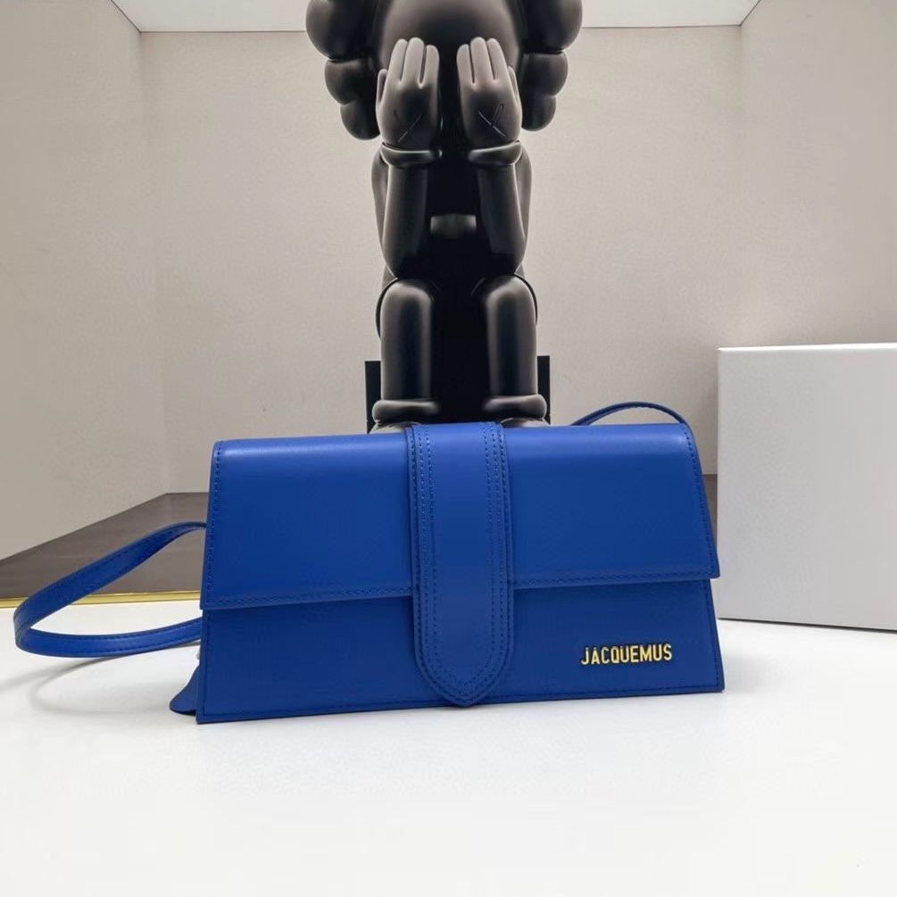 Jacquemus Luxury Women Handbag