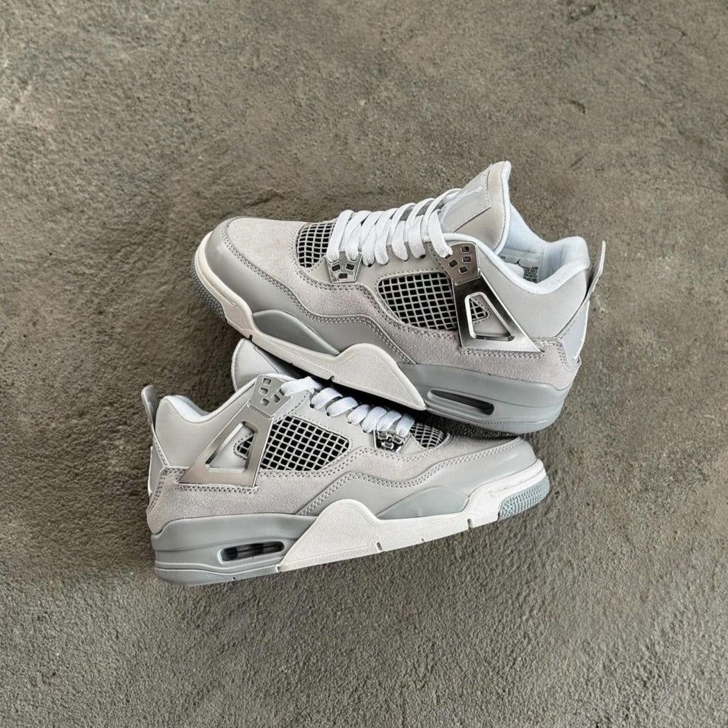 Women’s Jordan 4 Frozen Moments pair style AQ9129-001