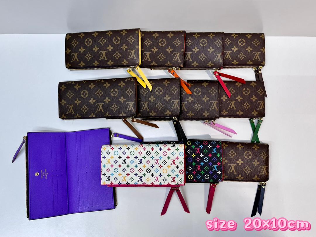 Multiple colour and pattern options of women’s zip wallets