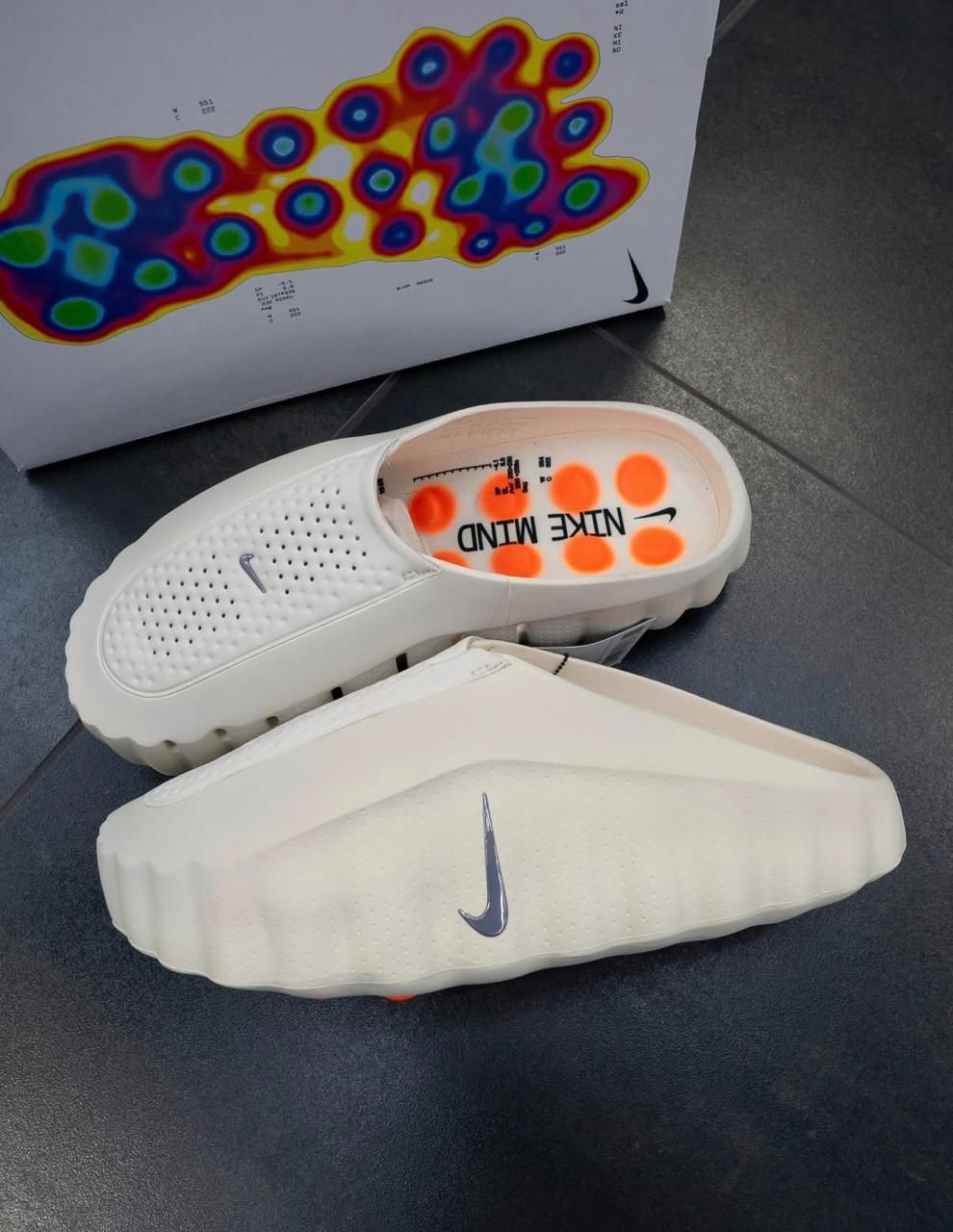 Nike Mind 001 White Speed Red mules outsole view