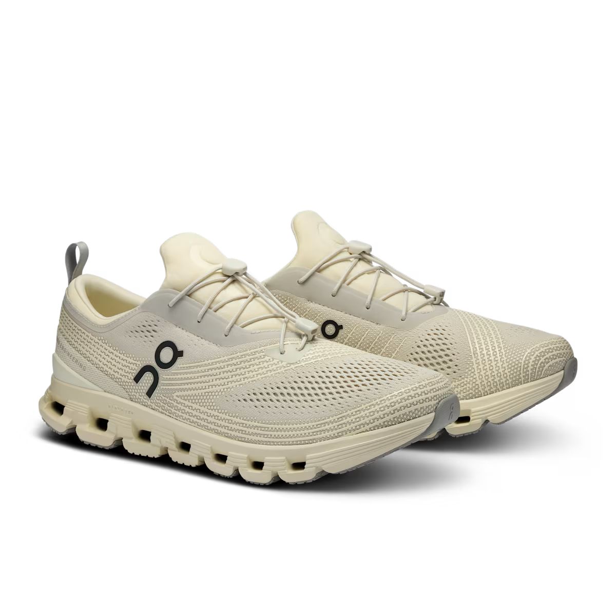 Pair of women’s On Cloud 6 Sand Sand sneakers